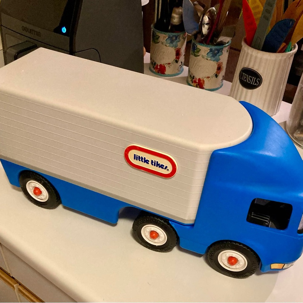 Vintage Little Tikes 23" Semi Truck Ride On Blue Grey Tractor Trailer Big Rig 18